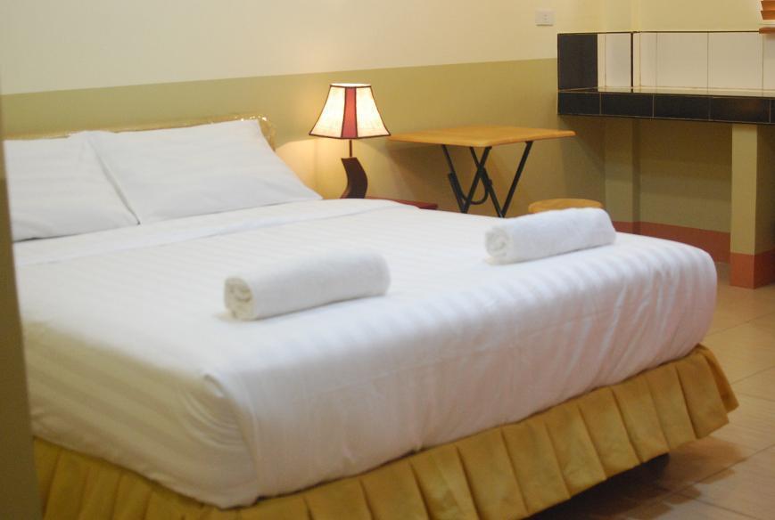 Imperial Ridge Pensión House Tagbilaran City Habitación foto