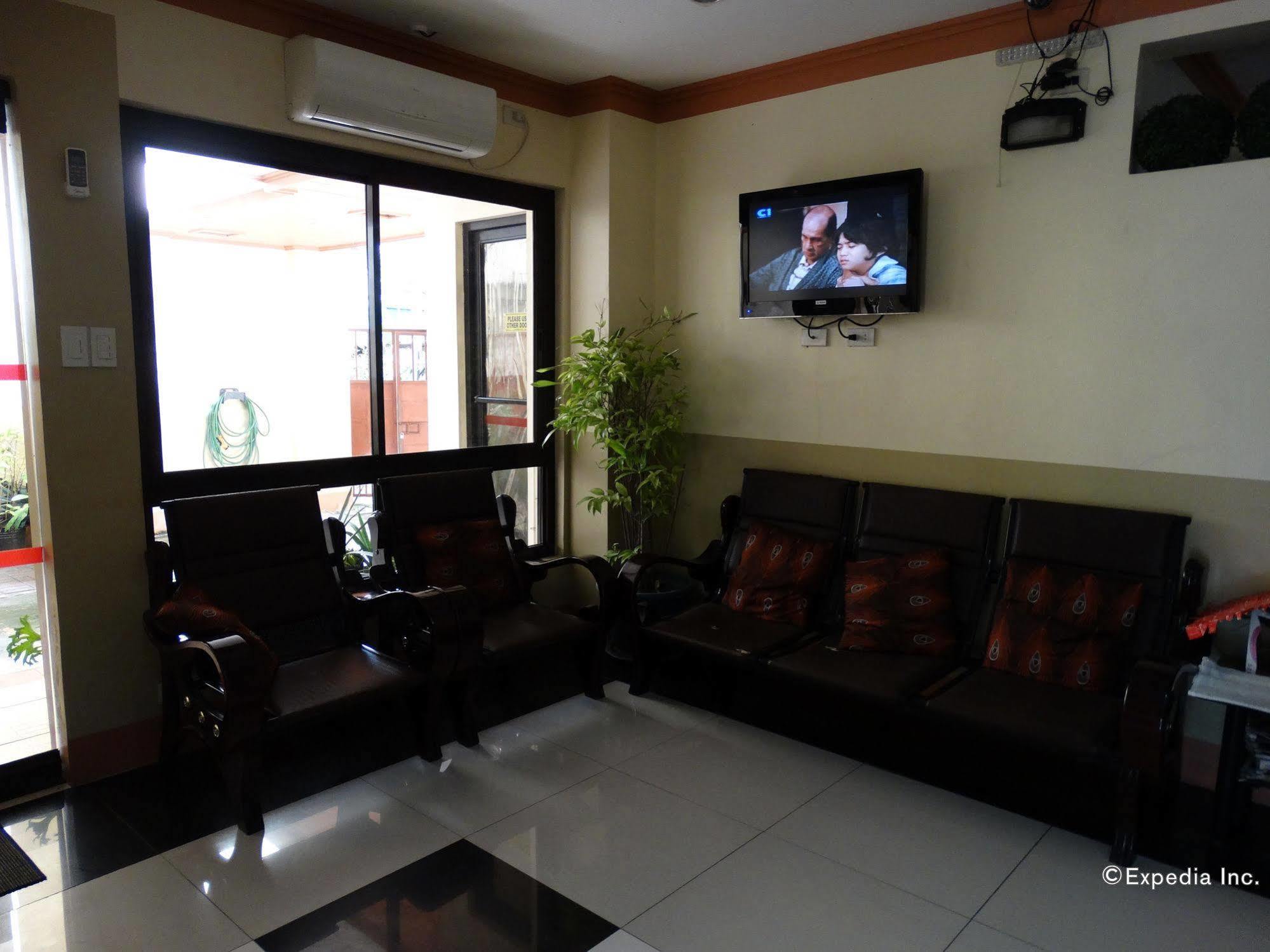 Imperial Ridge Pensión House Tagbilaran City Exterior foto
